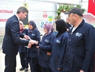 Greenhouse Of Emergency Support Project Towards Crop Production Of Syrian Refugees ın The Temporary Housing Center ın Osmaniye Has Been Opened Galeri