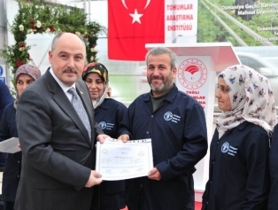 Greenhouse Of Emergency Support Project Towards Crop Production Of Syrian Refugees ın The Temporary Housing Center ın Osmaniye Has Been Opened Galeri